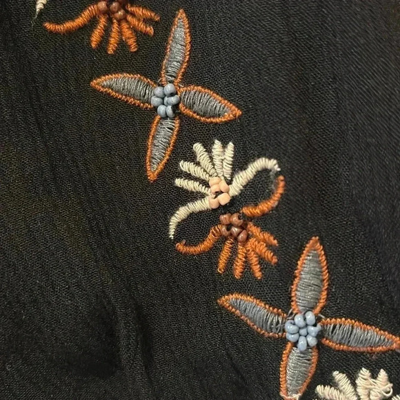 Free People Black V-neck Dolman Sleeve Blouse with 3/4 Sleeves - Small - Picture 5 of 6